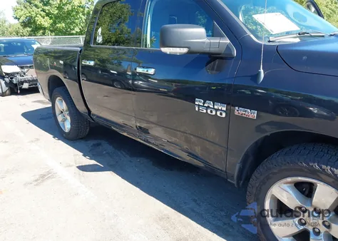 2018 Ram 1500 Big Horn 4X4 5'7 Box из США, поврежденный, VIN 1C6RR7LT4JS344309